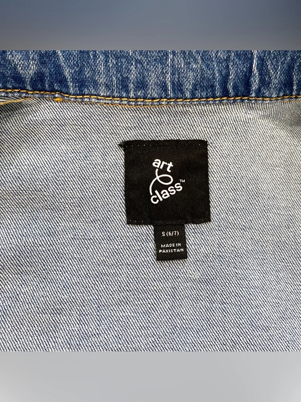 Art Class Denim Jacket Girls Size S 6/7 Blue Distressed Button Up Pockets